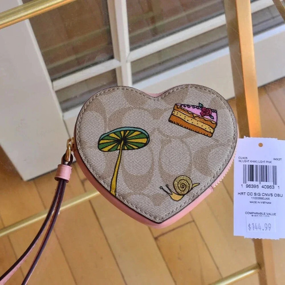 Coach CU405 Coach X Observed By Us Heart Coin Case In Signature Canvas - Picture 3 of 7